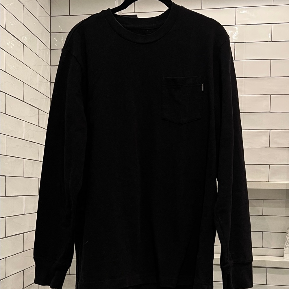 Supreme Men's Unisex Black long sleeved shirt.